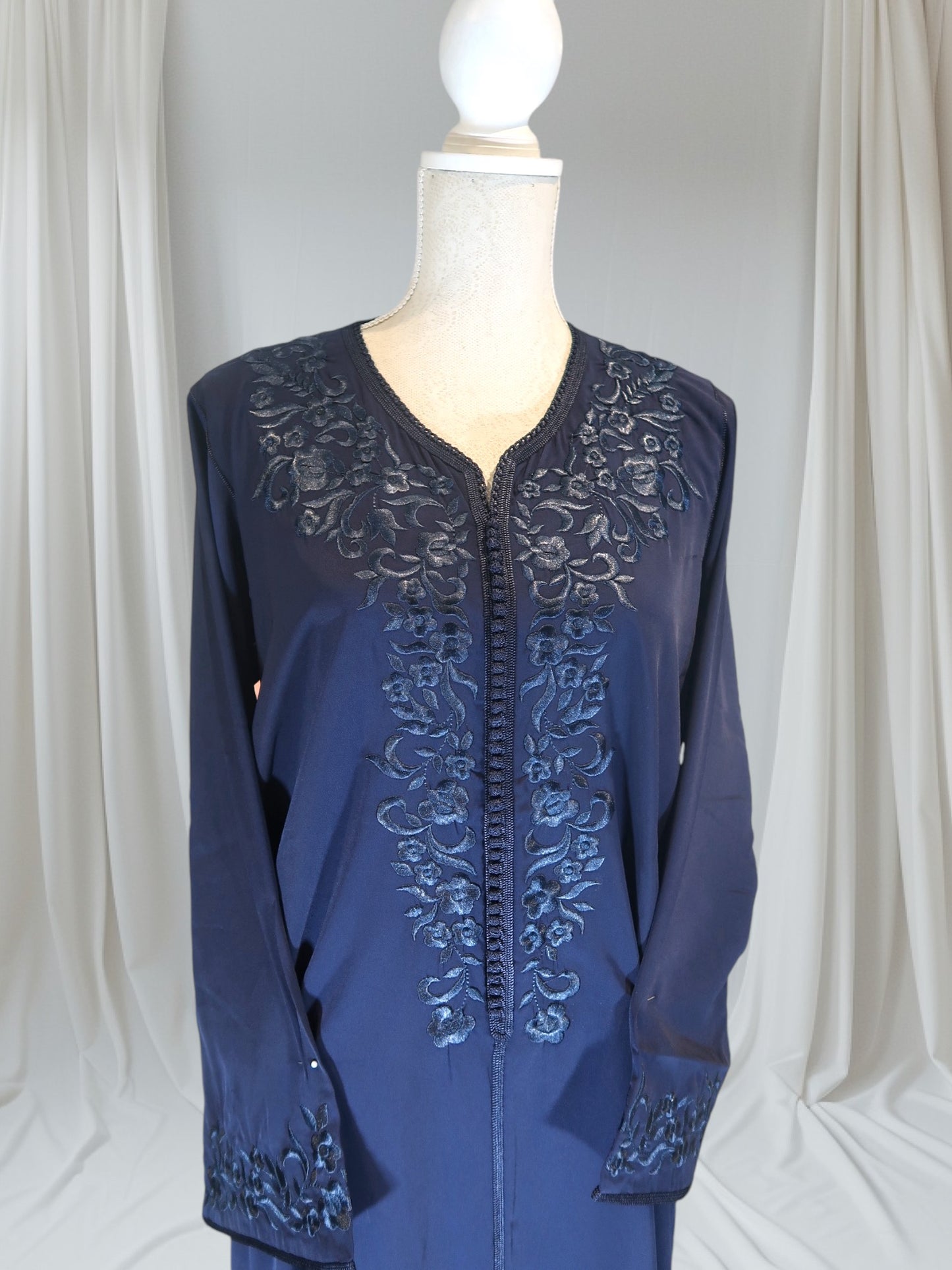 ABAYA / QAMIS WARDA