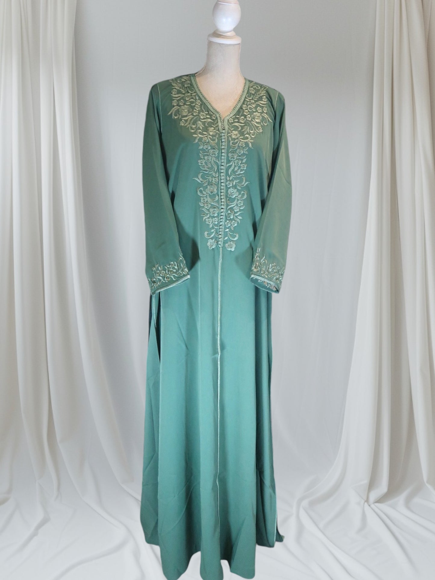 ABAYA / QAMIS WARDA